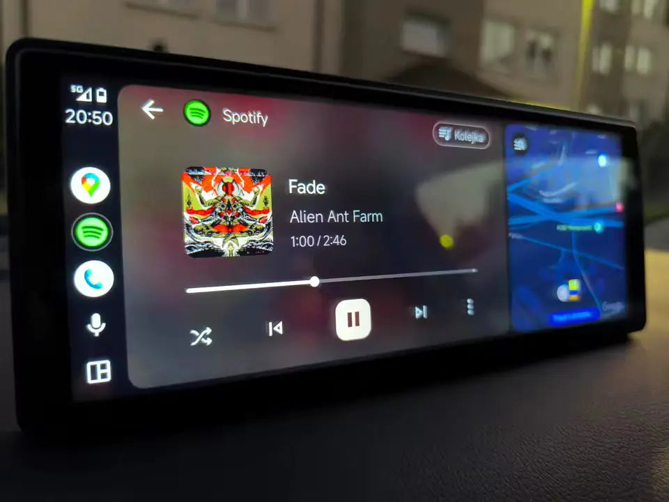 Portable Wireless CarPlay Screen for Any Car